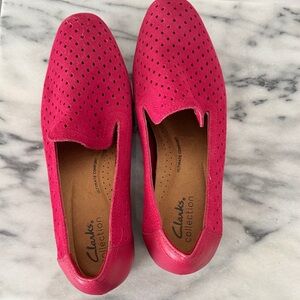Clarks Women's Vibrant Pink Perforated Loafers NWT